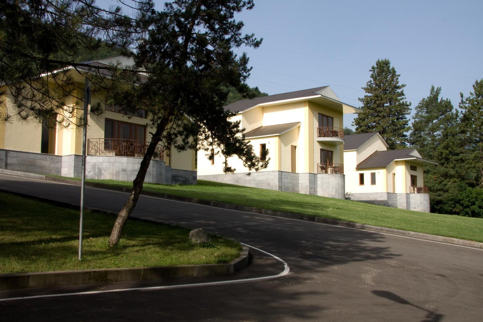 Hotel Dilijan Resort Ngoại thất bức ảnh